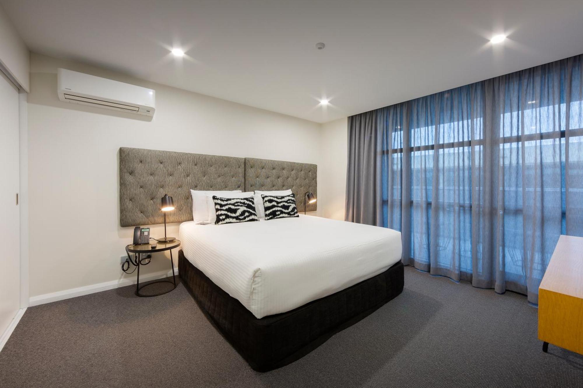 Avenue Hotel Canberra Exteriör bild